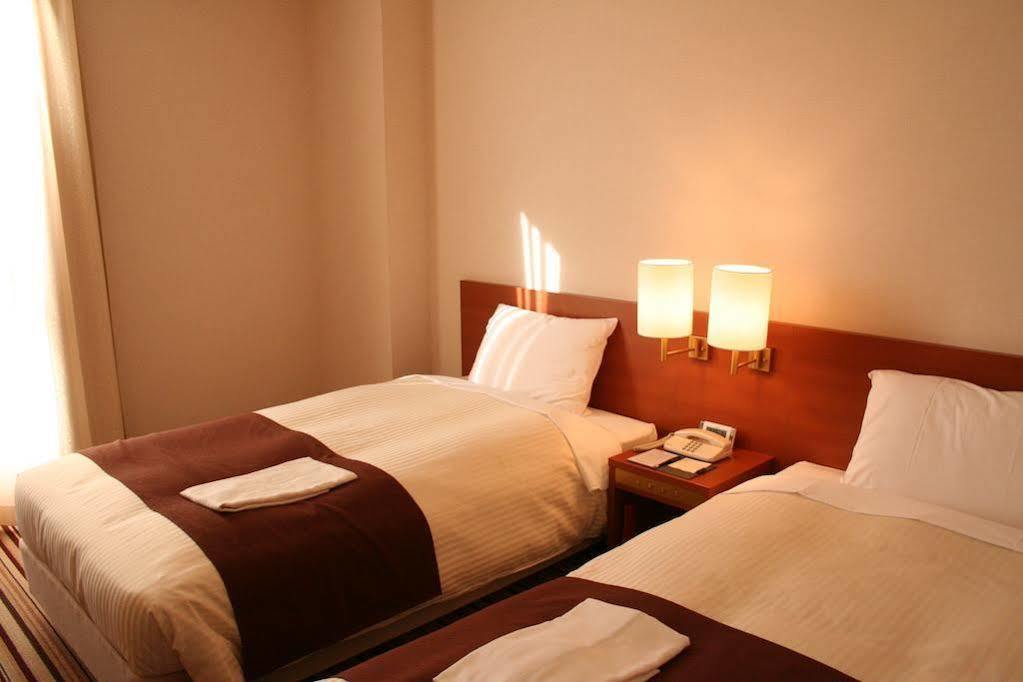 Hotel Crown Palais Kofu Extérieur photo